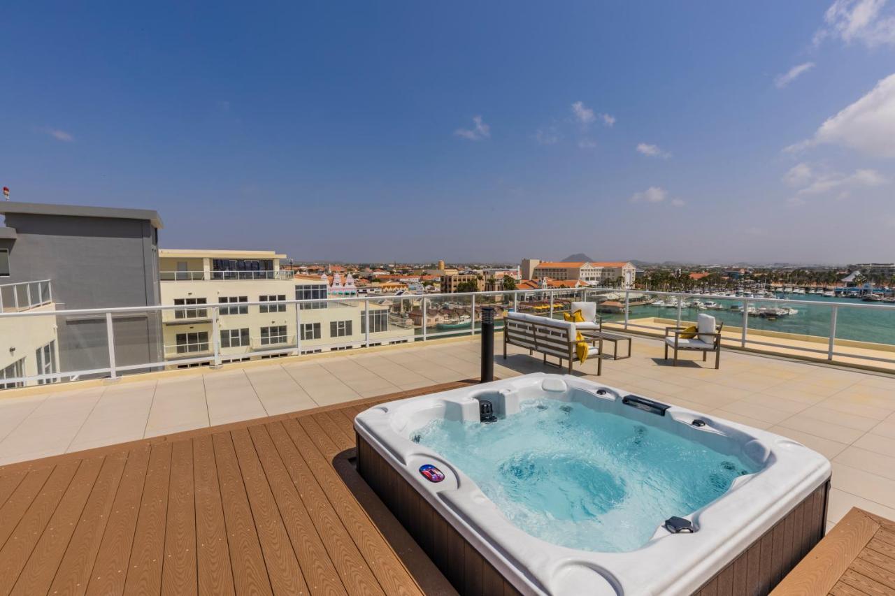 Warm Nicely Decorated Unit Unbeatable Location Oranjestad Exterior photo